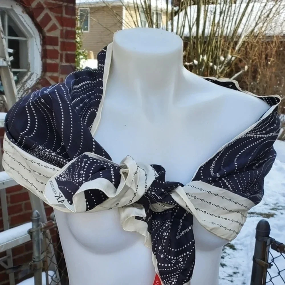 Vintage‎ Anne Klein opera. Silk scarf